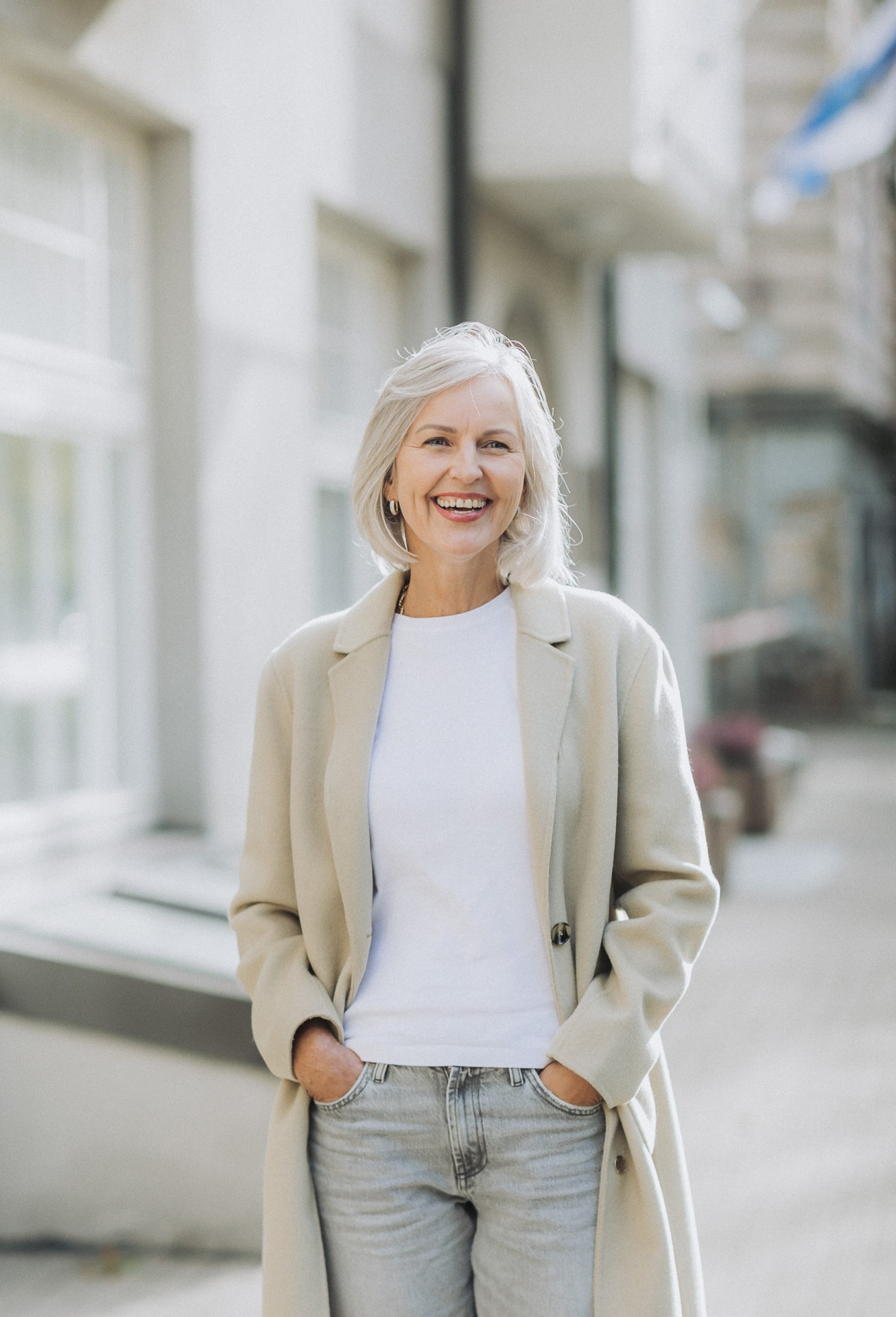 Transition to Natural or Grey Hair